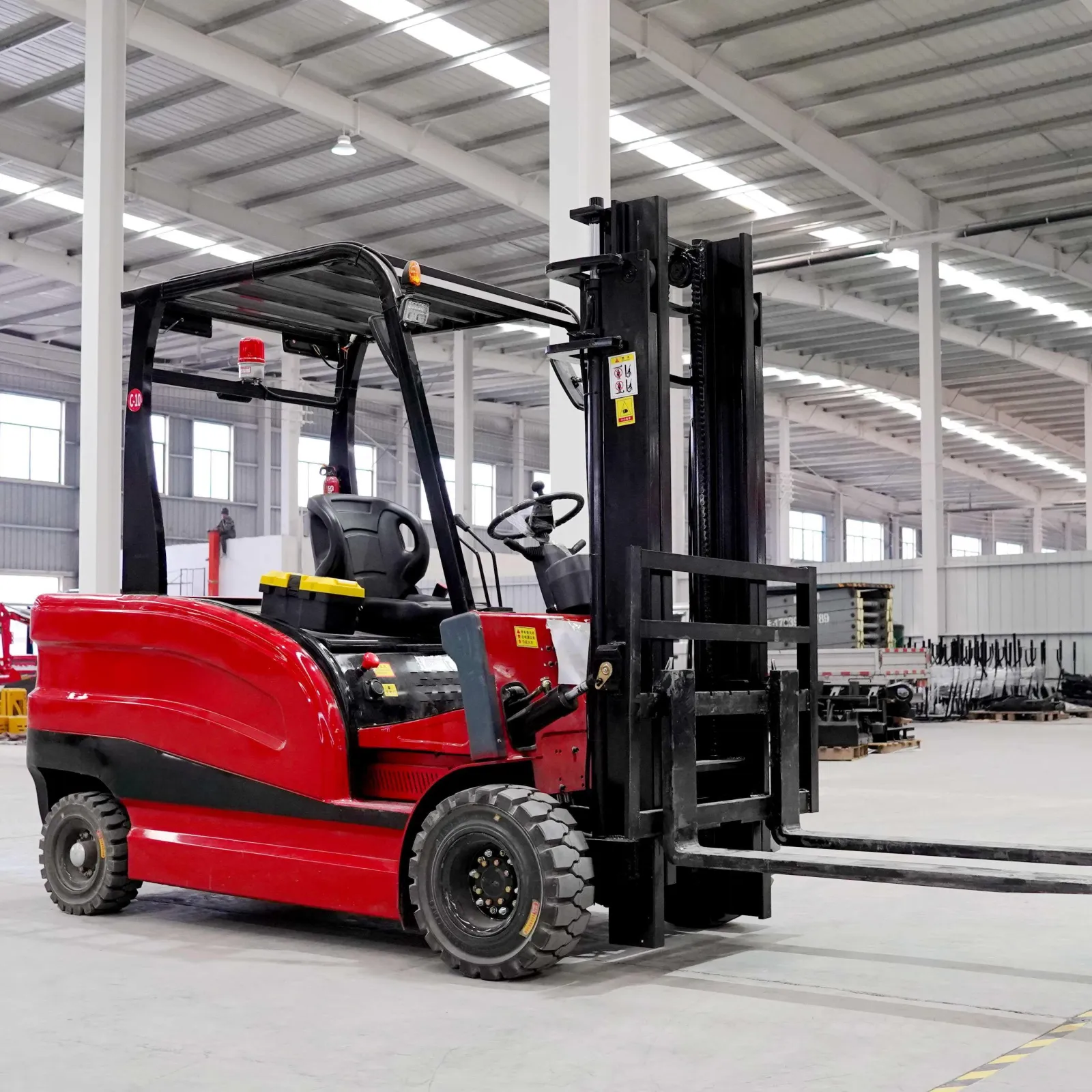 QIZHOU Electric Forklifts